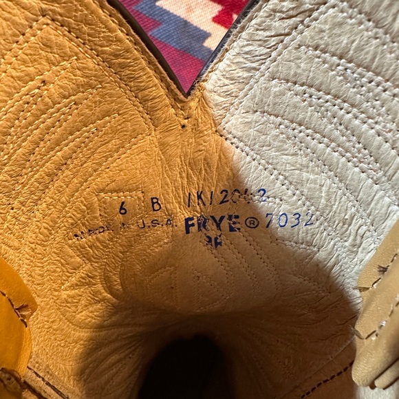 Vintage Frye Tan Western Leather Boots size 6 women’s - Picture 10 of 16